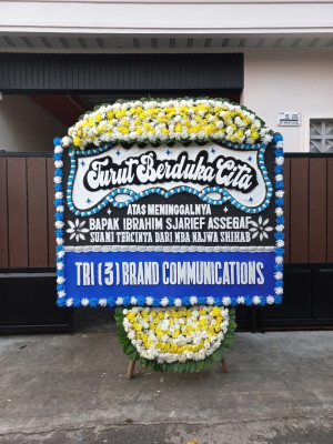 Papan Bunga Duka di Teluk Binjai